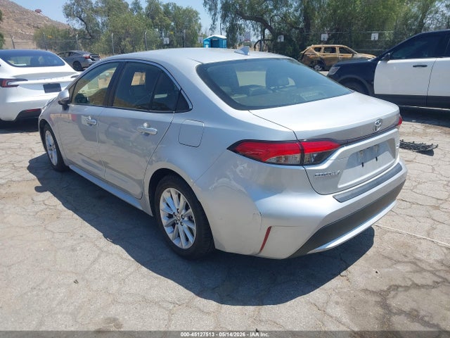 45127513 :رقم المزاد ، JTDFPMAE5NJ191925 vin ، 2022 Toyota Corolla Xle مزاد بيع