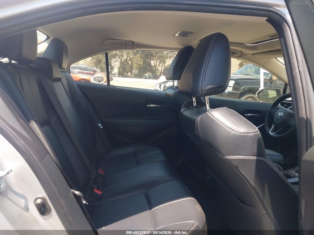 45127513 :رقم المزاد ، JTDFPMAE5NJ191925 vin ، 2022 Toyota Corolla Xle مزاد بيع
