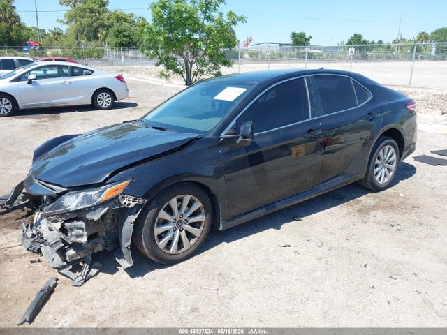 Продаж на аукціоні авто 2020 Toyota Camry Le, vin: 4T1L11AK4LU901087, номер лоту: 45127524
