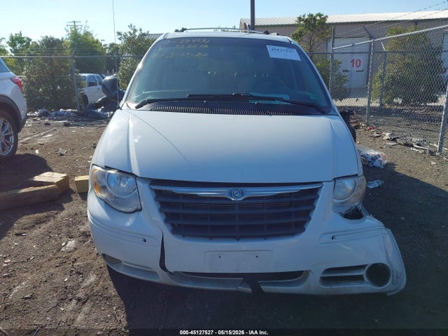 Продажа на аукционе авто 2005 Chrysler Town & Country Limited, vin: 2C4GP64L15R222576, номер лота: 45127527