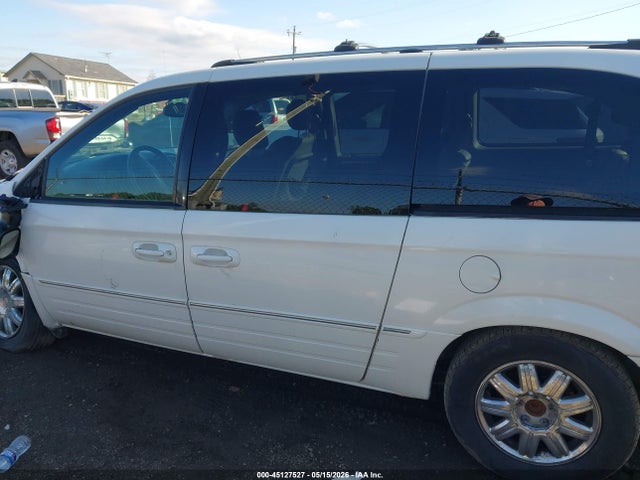 Продажа на аукционе авто 2005 Chrysler Town & Country Limited, vin: 2C4GP64L15R222576, номер лота: 45127527