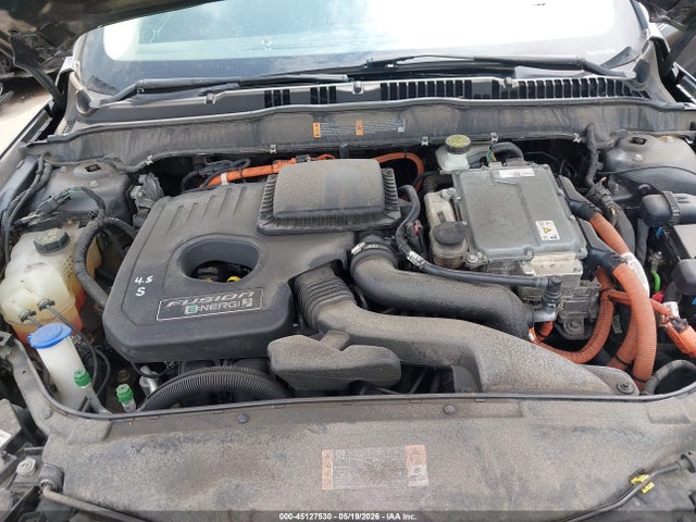 45127530 :رقم المزاد ، 3FA6P0SU4HR152063 vin ، 2017 Ford Fusion Energi Titanium مزاد بيع