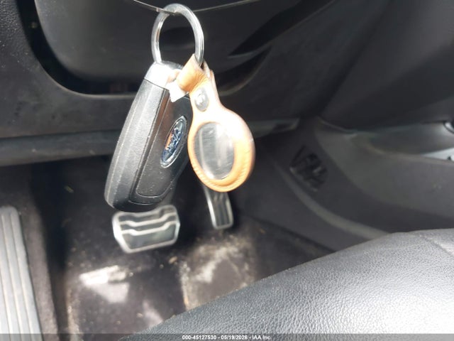 45127530 :رقم المزاد ، 3FA6P0SU4HR152063 vin ، 2017 Ford Fusion Energi Titanium مزاد بيع