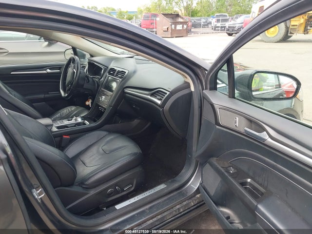 45127530 :رقم المزاد ، 3FA6P0SU4HR152063 vin ، 2017 Ford Fusion Energi Titanium مزاد بيع