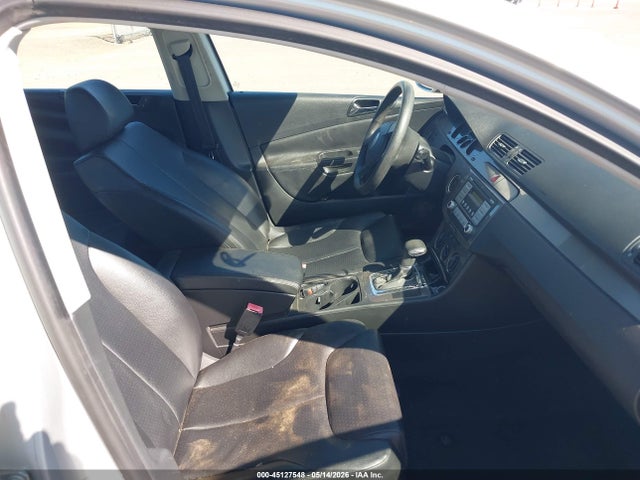 45127548 :رقم المزاد ، WVWJK73C98P049519 vin ، 2008 Volkswagen Passat Turbo مزاد بيع