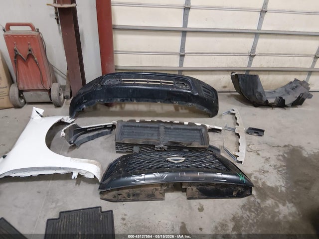 1N6AA1EJ9KN532875 Nissan TITAN S