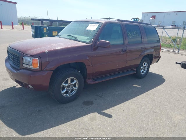 2000 Cadillac Escalade Standard მანქანა იყიდება აუქციონზე, vin: 1GYEK13R2YR130377, აუქციონის ნომერი: 45127561