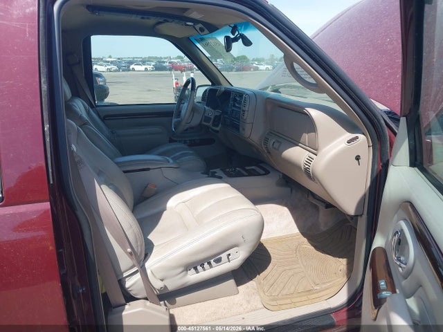 2000 Cadillac Escalade Standard მანქანა იყიდება აუქციონზე, vin: 1GYEK13R2YR130377, აუქციონის ნომერი: 45127561