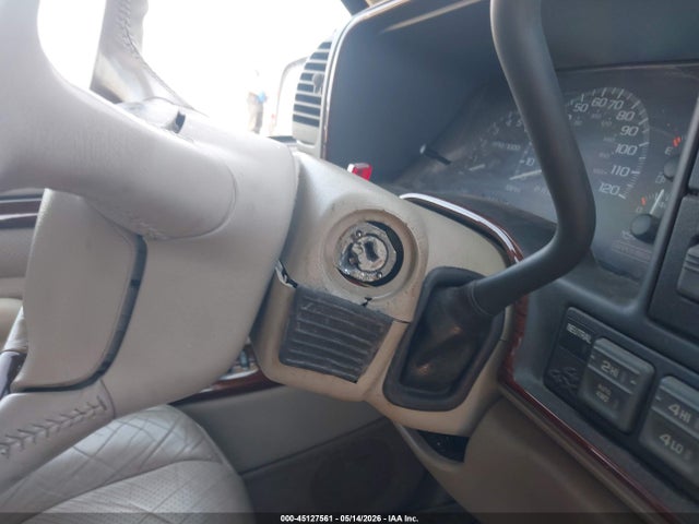 2000 Cadillac Escalade Standard მანქანა იყიდება აუქციონზე, vin: 1GYEK13R2YR130377, აუქციონის ნომერი: 45127561