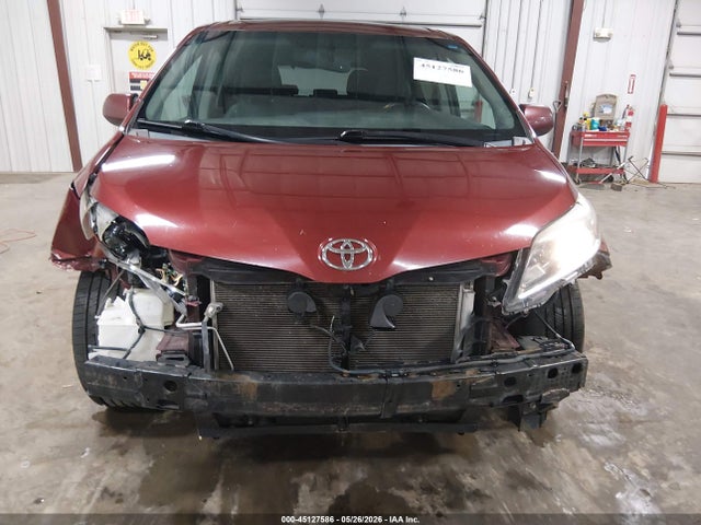 Aukcja sprzedaży 2015 Toyota Sienna Se Premium 8 Passenger, vin: 5TDXK3DC2FS557710, numer aukcji: 45127586