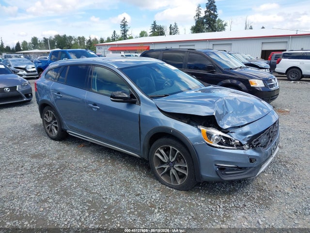 2017 Volvo V60 Cross Country T5 მანქანა იყიდება აუქციონზე, vin: YV440MWK3H1036947, აუქციონის ნომერი: 45127609