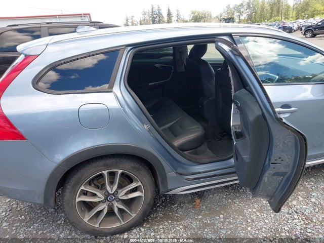 Продажа на аукционе авто 2017 Volvo V60 Cross Country T5, vin: YV440MWK3H1036947, номер лота: 45127609