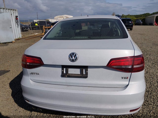 3VW2B7AJ5HM284962 Volkswagen Jetta 1.4t S
