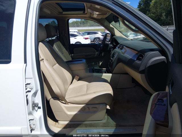 45127751 :رقم المزاد ، 1GNFC13068R130642 vin ، 2008 Chevrolet Tahoe Ltz مزاد بيع