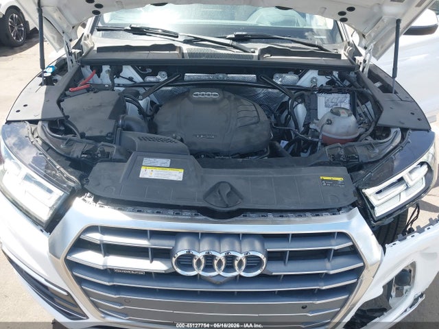 45127754 :رقم المزاد ، WA1CNAFY8J2215658 vin ، 2018 Audi Q5 2.0t Premium/2.0t Tech Premium مزاد بيع