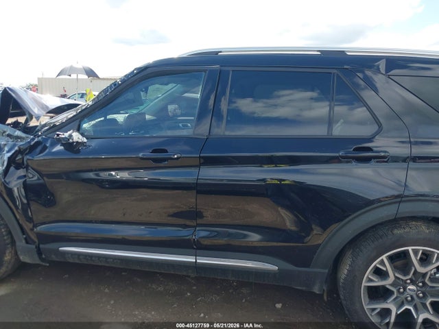 Ford Explorer Platinum 2025 1FMWK7HC7SGC40132 Image 14
