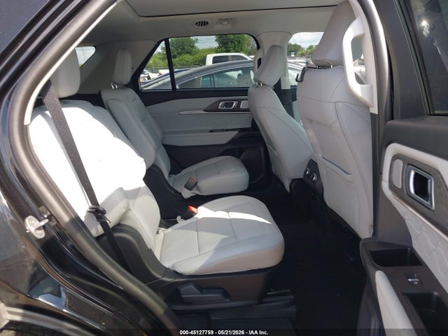 Ford Explorer Platinum 2025 1FMWK7HC7SGC40132 Image 8