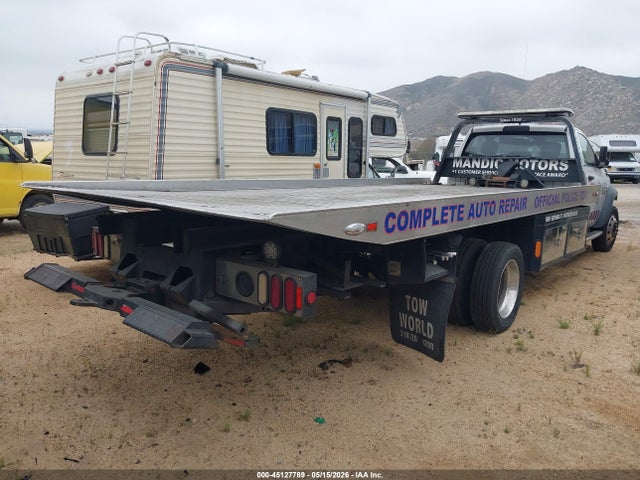 45127789 :رقم المزاد ، 3C7WRMDL1JG375617 vin ، 2018 Ram 5500 Chassis Tradesman/slt مزاد بيع
