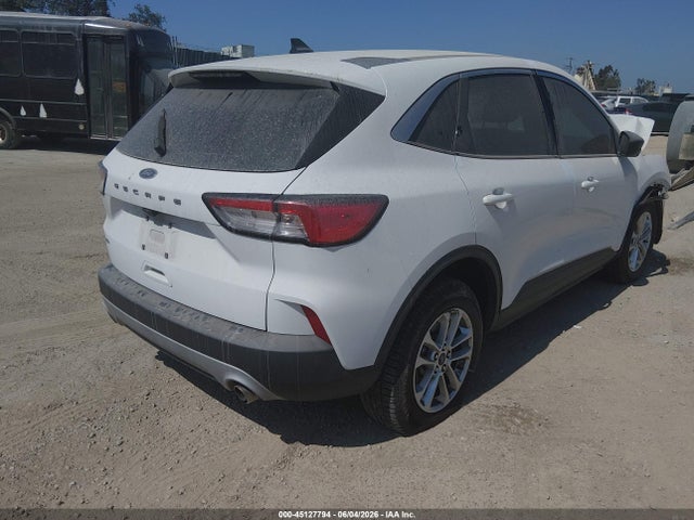 1FMCU0G65NUB35434 Ford ESCAPE SE