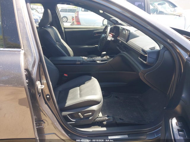 Toyota Crown Limited 2024 JTDAAAAF4R3022475 Image 5