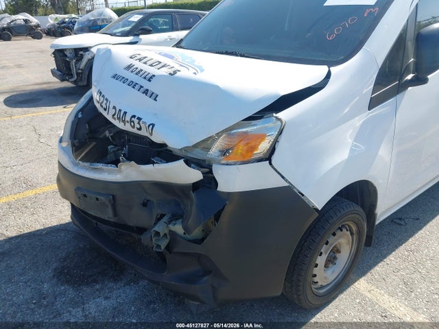45127827 :رقم المزاد ، 3N6CM0KN5FK736070 vin ، 2015 Nissan Nv200 S مزاد بيع