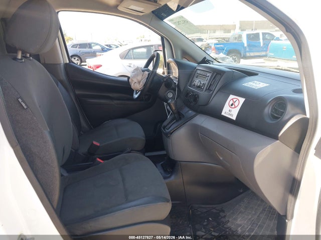45127827 :رقم المزاد ، 3N6CM0KN5FK736070 vin ، 2015 Nissan Nv200 S مزاد بيع