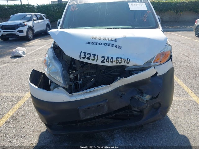 45127827 :رقم المزاد ، 3N6CM0KN5FK736070 vin ، 2015 Nissan Nv200 S مزاد بيع