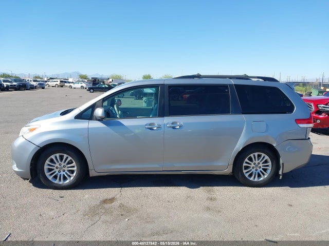 5TDYK3DCXES417648 Toyota Sienna Xle V6 8 Passenger