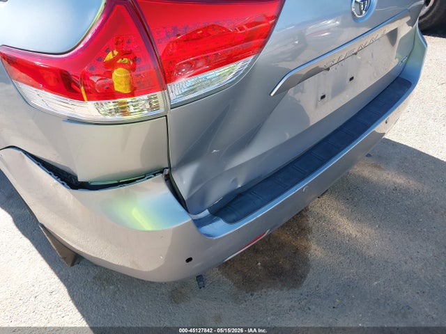 5TDYK3DCXES417648 Toyota Sienna Xle V6 8 Passenger