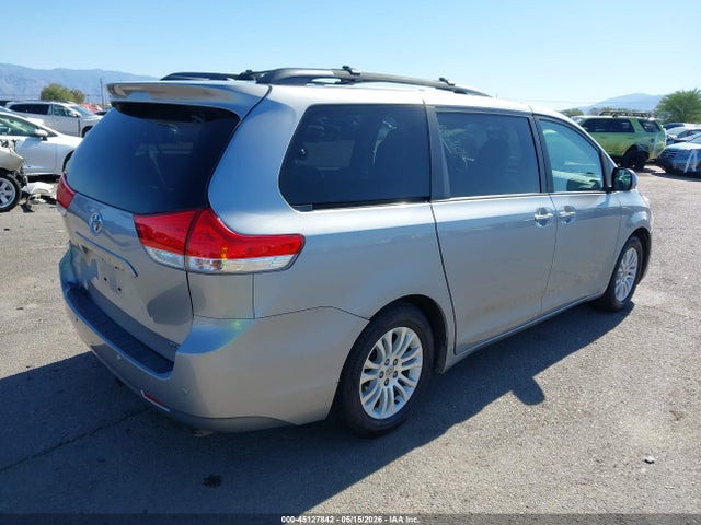 5TDYK3DCXES417648 Toyota Sienna Xle V6 8 Passenger