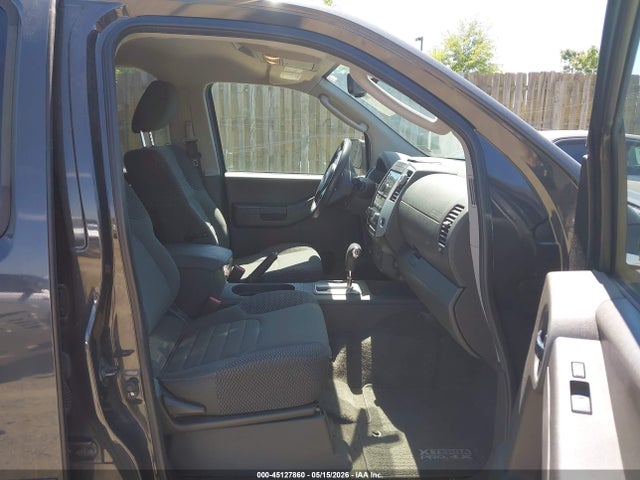 45127860 :رقم المزاد ، 5N1AN0NWXBC502028 vin ، 2011 Nissan Xterra Pro-4x مزاد بيع
