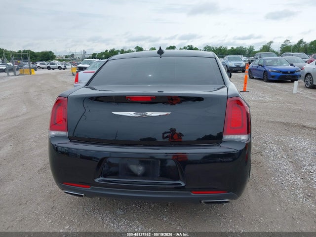 Chrysler 300 300s 2015 2C3CCABG9FH803225 Image 16