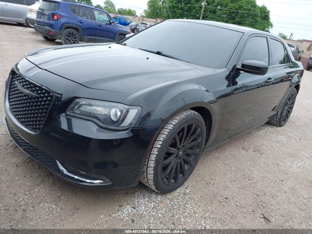 Chrysler 300 300s 2015 2C3CCABG9FH803225 Image 2
