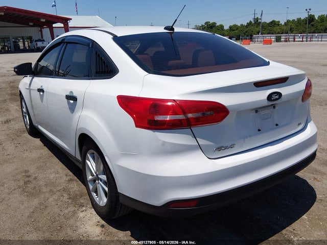 Ford FOCUS SE 2015 1FADP3F24FL318868 Image 3
