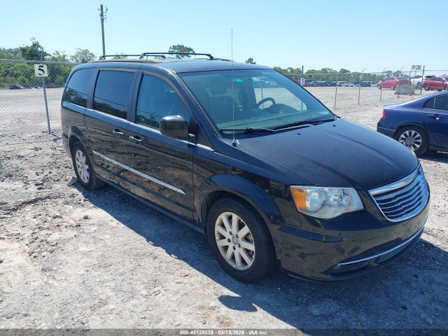 2016 Chrysler Town & Country Touring მანქანა იყიდება აუქციონზე, vin: 2C4RC1BG1GR295303, აუქციონის ნომერი: 45128038