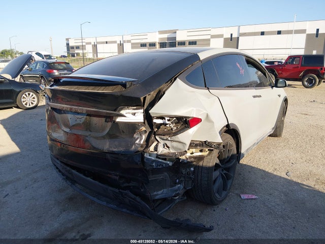 Tesla Model X P100d 2017 5YJXCBE49HF075984 Image 4