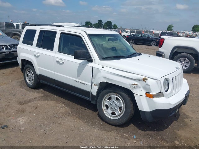 45128062 :رقم المزاد ، 1C4NJPBB8GD761484 vin ، 2016 Jeep Patriot Sport مزاد بيع