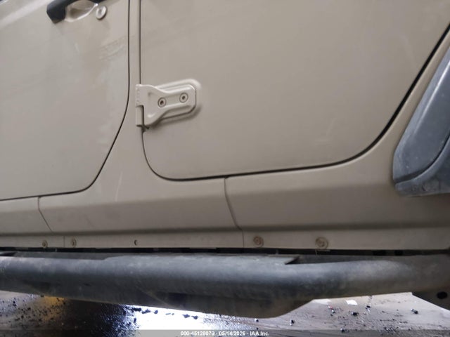 45128079 :رقم المزاد ، 1C4HJXDG4NW219919 vin ، 2022 Jeep Wrangler Unlimited Willys 4x4 مزاد بيع