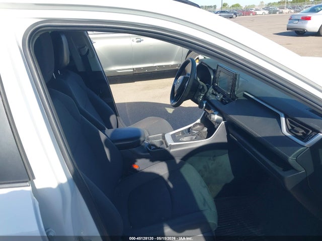 Toyota RAV4 LE 2020 2T3F1RFV2LC118695 Image 5