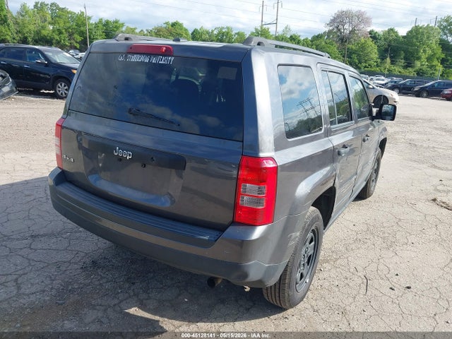 1C4NJRBB8GD581420 Jeep Patriot Sport