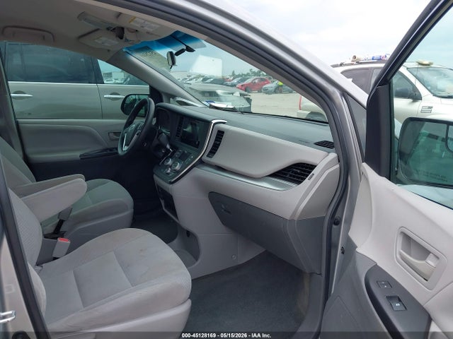 Aukcja sprzedaży 2017 Toyota Sienna L 7 Passenger, vin: 5TDZZ3DC9HS898304, numer aukcji: 45128169