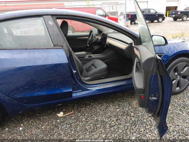 Tesla Model 3 Rear-wheel Drive 2023 5YJ3E1EAXPF623949 Image 5