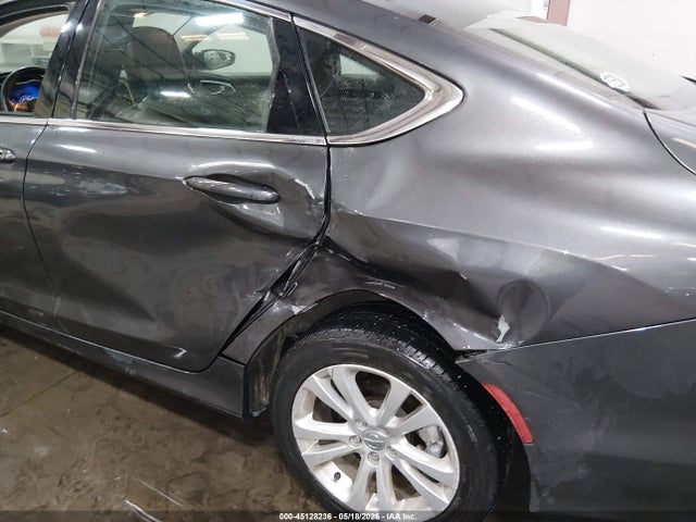 Продаж на аукціоні авто 2016 Chrysler 200 Limited Platinum, vin: 1C3CCCAB4GN182681, номер лоту: 45128236