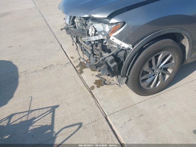 KNMAT2MV4GP728449 Nissan Rogue Sl