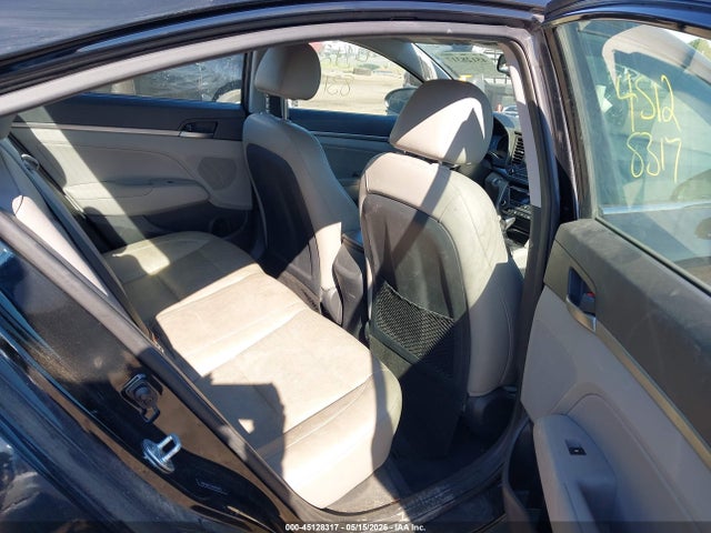 2017 Hyundai Elantra Limited მანქანა იყიდება აუქციონზე, vin: 5NPD84LF3HH054912, აუქციონის ნომერი: 45128317