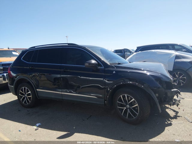 2021 Volkswagen Tiguan 2.0t Se/2.0t Se R-line Black/2.0t Sel მანქანა იყიდება აუქციონზე, vin: 3VV2B7AX1MM135242, აუქციონის ნომერი: 45128324