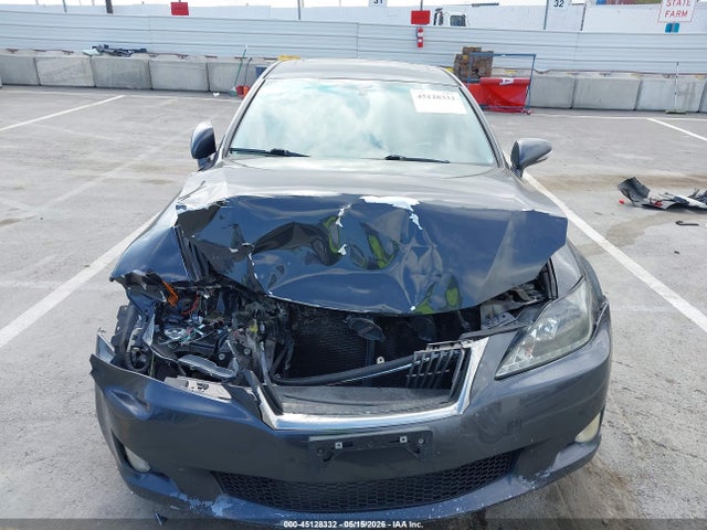 45128332 :رقم المزاد ، JTHBF5C25A5117240 vin ، 2010 Lexus Is 250 مزاد بيع