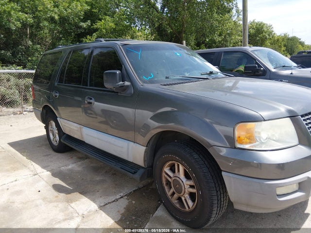 2003 Ford Expedition Xlt მანქანა იყიდება აუქციონზე, vin: 1FMPU15L93LB45418, აუქციონის ნომერი: 45128376