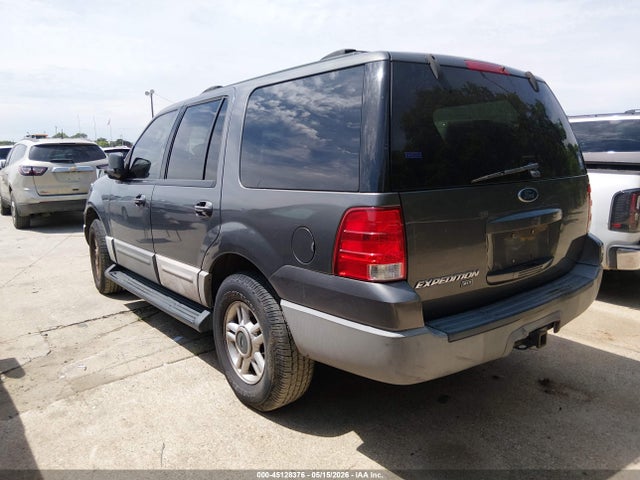 2003 Ford Expedition Xlt მანქანა იყიდება აუქციონზე, vin: 1FMPU15L93LB45418, აუქციონის ნომერი: 45128376