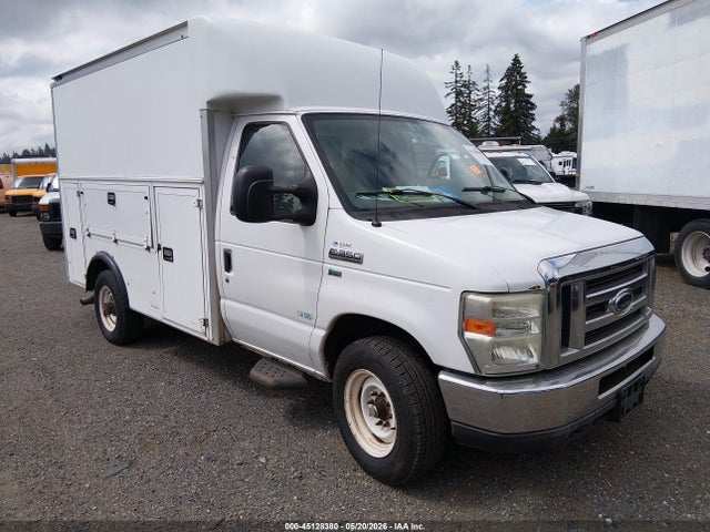 45128380 :رقم المزاد ، 1FDSE3FL6ADA82951 vin ، 2010 Ford E-350 Cutaway مزاد بيع